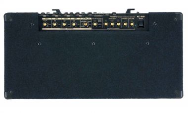 Roland KC-880 клавишный комбо
