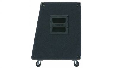 Roland KC-880 клавишный комбо