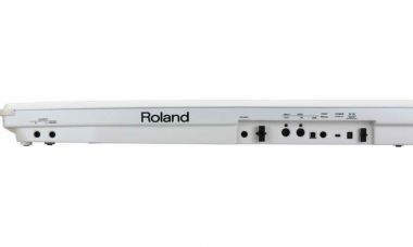 Roland AX-Synth наплечный синтезатор