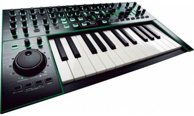 Roland System-1 аналоговый синтезатор Plug-Out