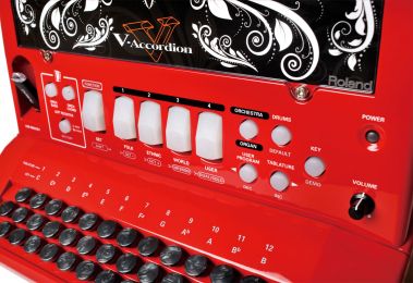 Roland FR-18D RD